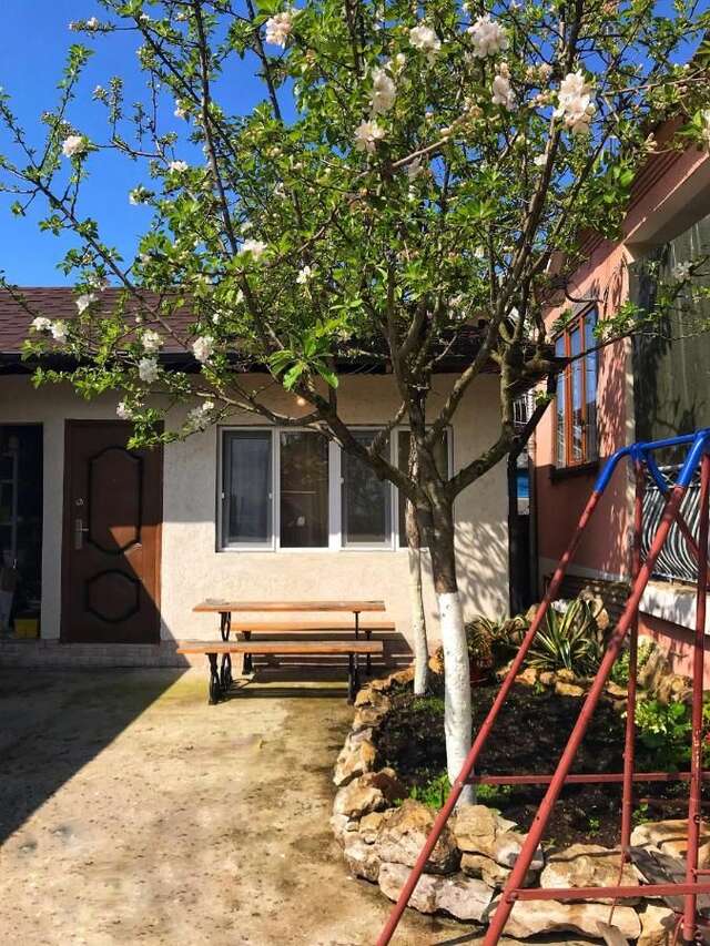 Гостевой дом Гостевой дом на Басария Сухум-5